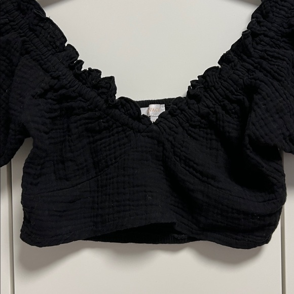 Olivaceous Black Puff Sleeve Crop Top - Picture 9 of 9